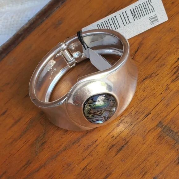 Robert Lee Morris  Silver Abalone cuff NWT‎ - Picture 5 of 6